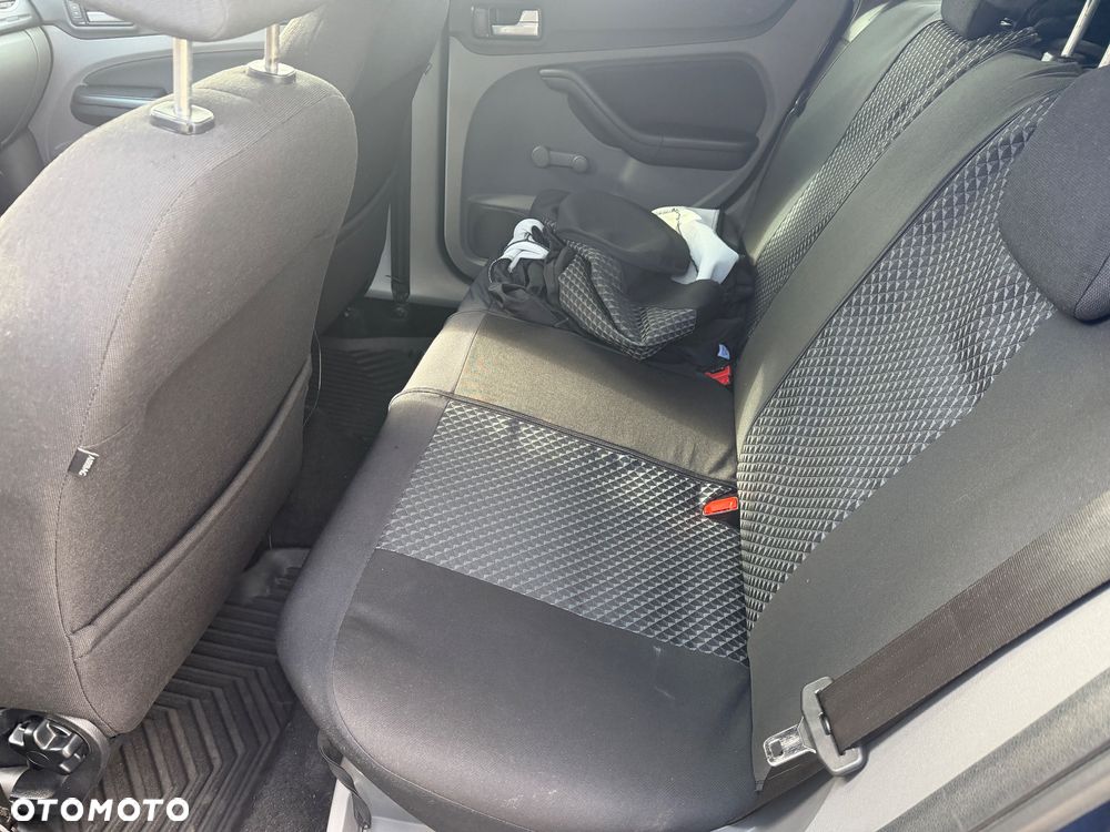 Ford Focus - 10
