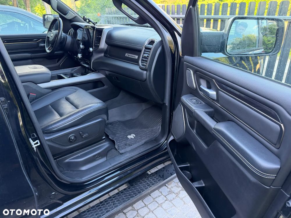 RAM 1500 5.7 Crew Cab Rebel - 24