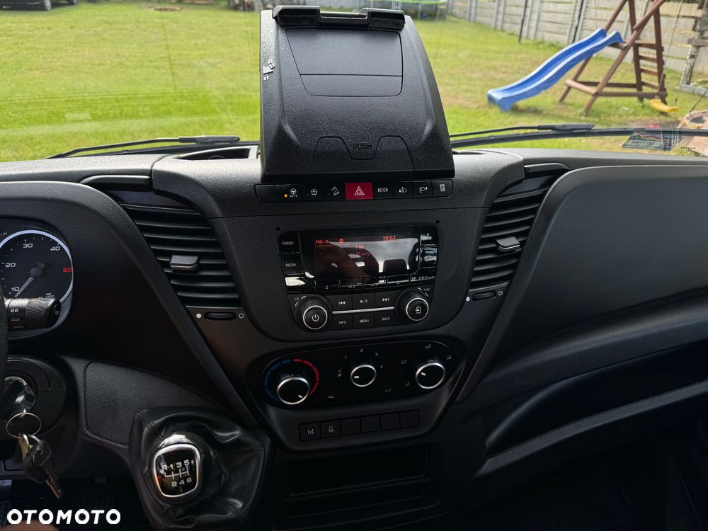 Iveco Daily - 25