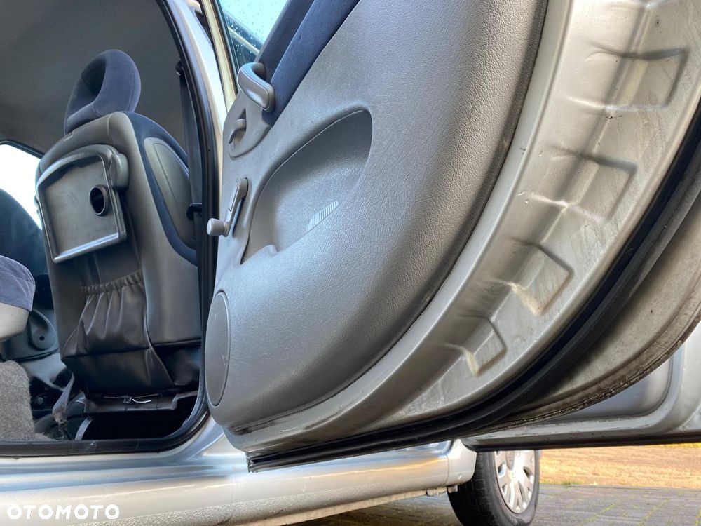 Citroën Xsara Picasso 1.6 HDi Style - 13