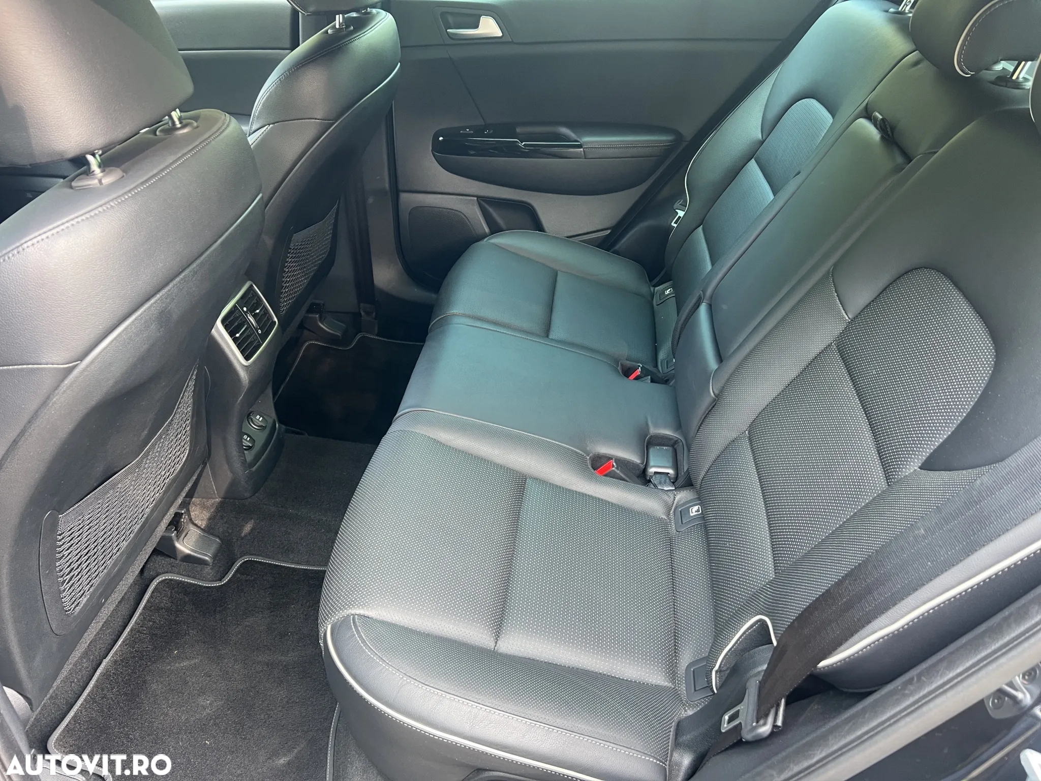Kia Sportage 2,0 CRDI AWD Aut. GT Line - 8