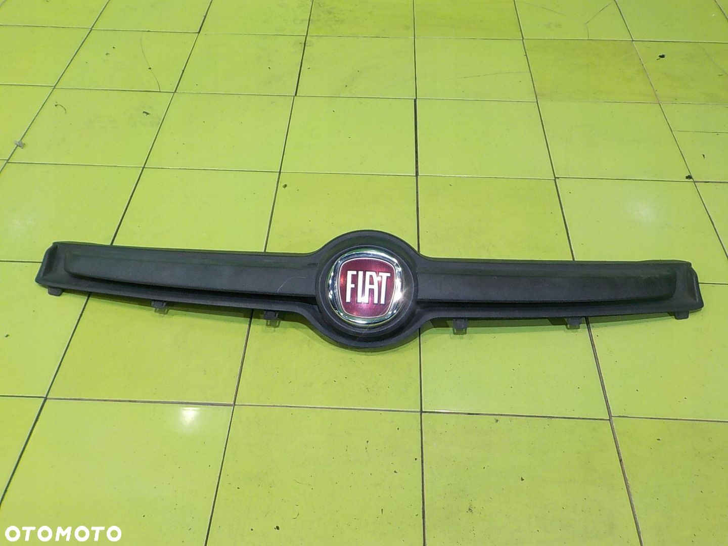 FIAT PANDA III 1.2 B 15r 5D atrapa grill 735520656 - 1