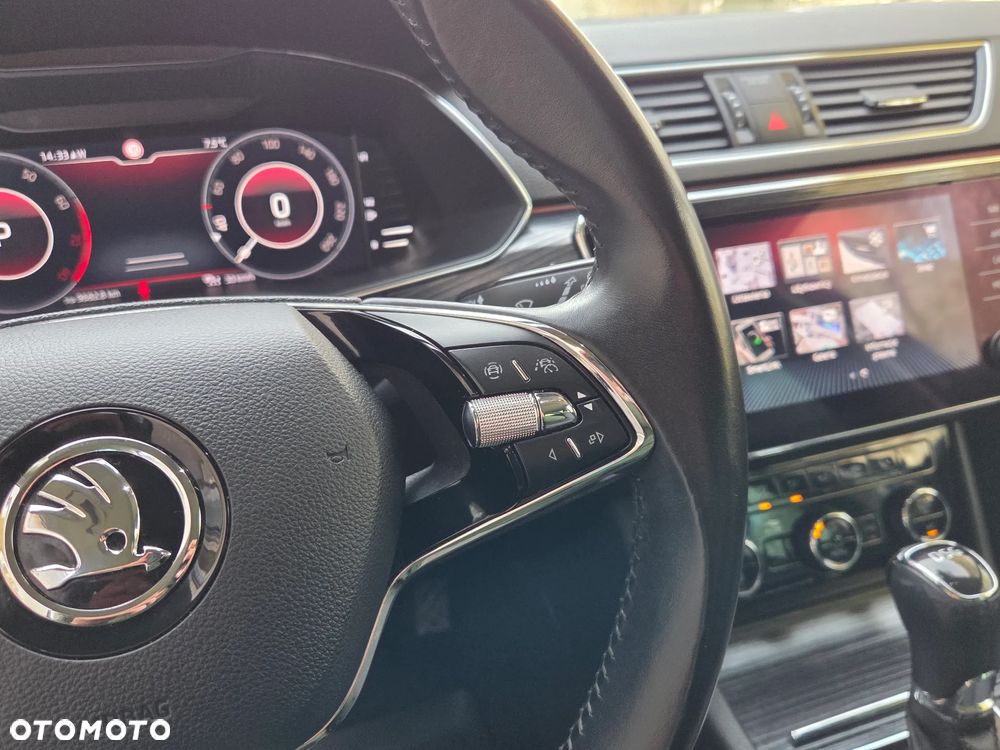 Skoda Superb 2.0 TSI Style DSG - 40