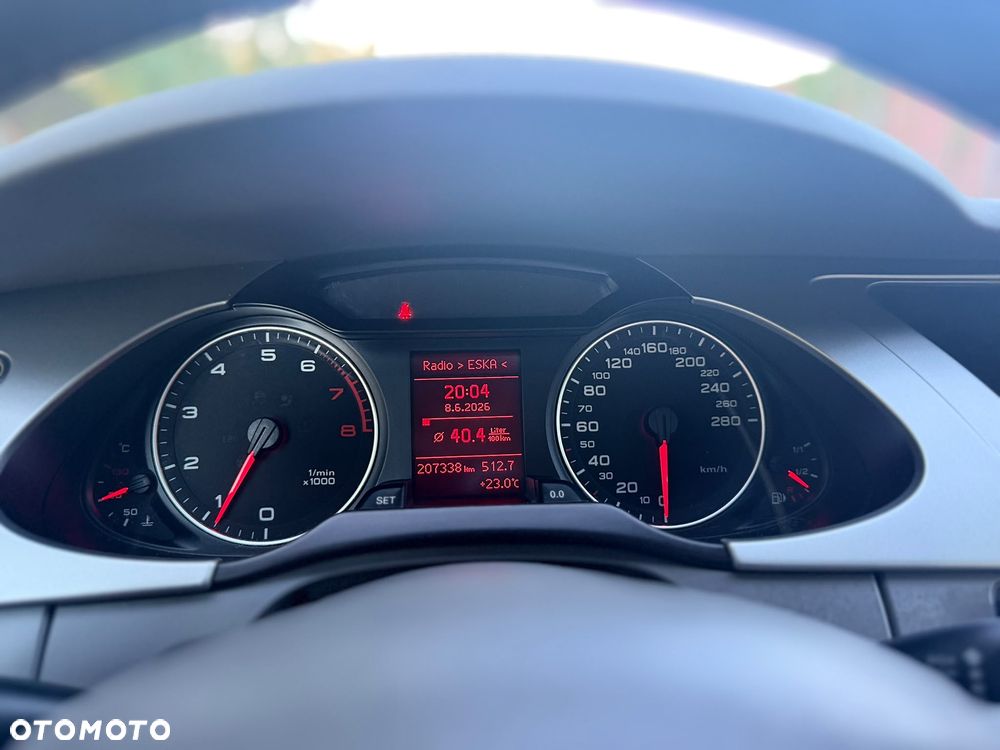 Audi A4 Avant 1.8 TFSI Ambiente - 28