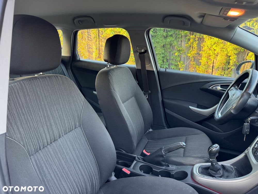 Opel Astra 1.6 Color Edition - 9