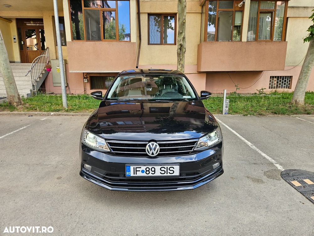 Volkswagen Jetta 2.0 TDI DSG Comfortline - 9