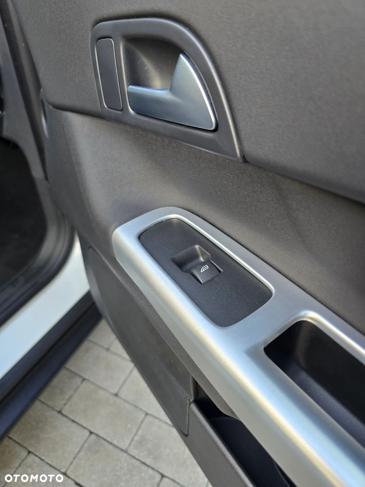 Volvo C30 1.6D DRIVe Summum - 32