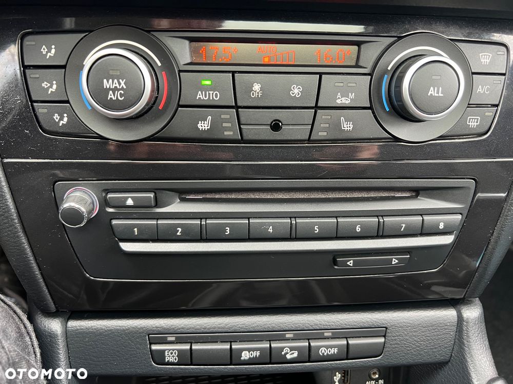 BMW X1 sDrive18d Sport Line - 35