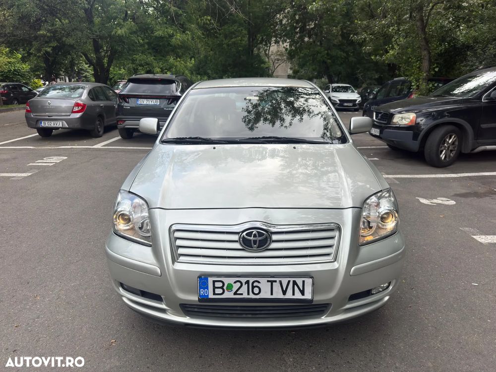Toyota Avensis 1.8 Comfort - 2