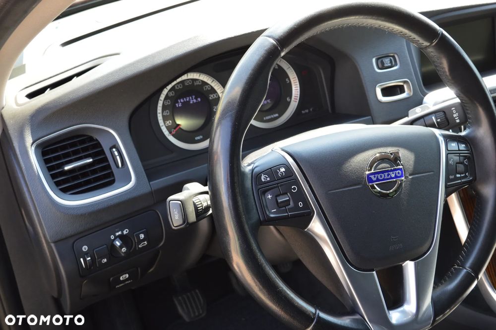 Volvo S60 D3 Momentum - 17
