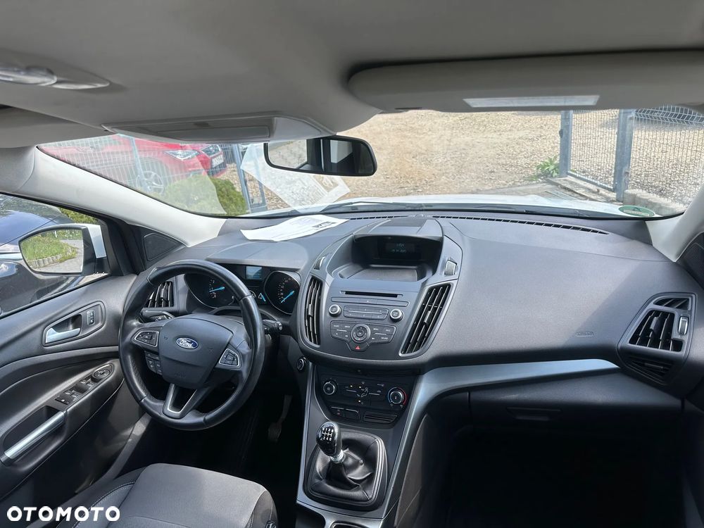 Ford Kuga 1.5 EcoBoost 2x4 Trend - 13