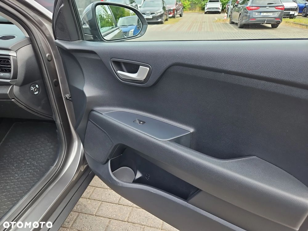 Kia Stonic 1.0 T-GDI M - 26