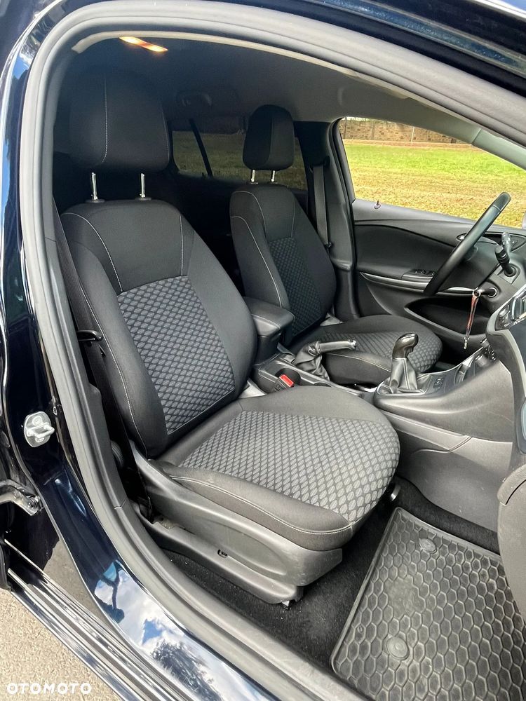 Opel Astra V 1.6 CDTI Dynamic - 23
