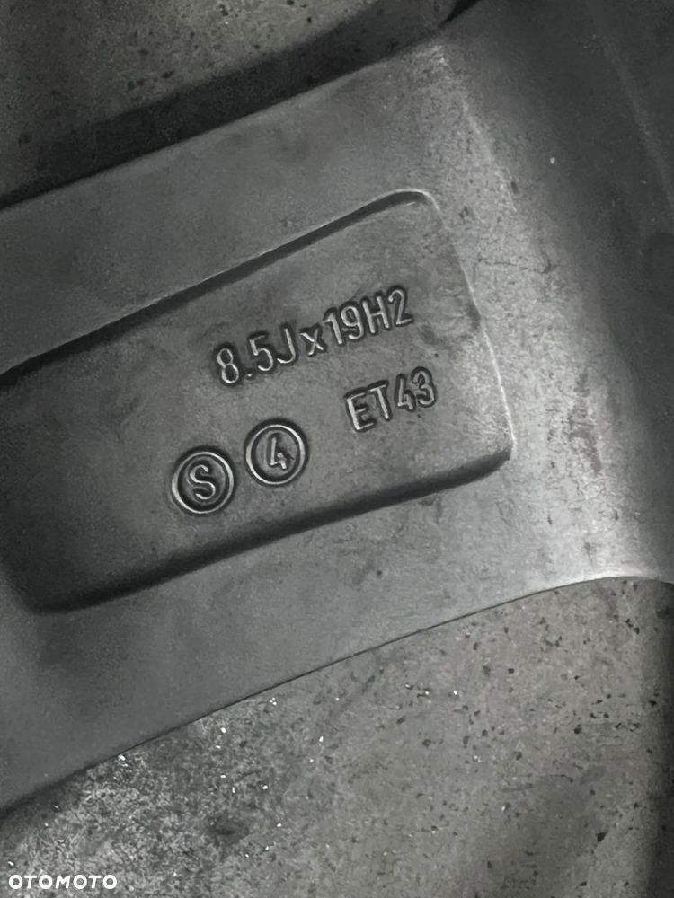 P01 Felga Aluminiowa Audi A4 B8 4k0601025CN 8,5x19et43 Rotor - 4