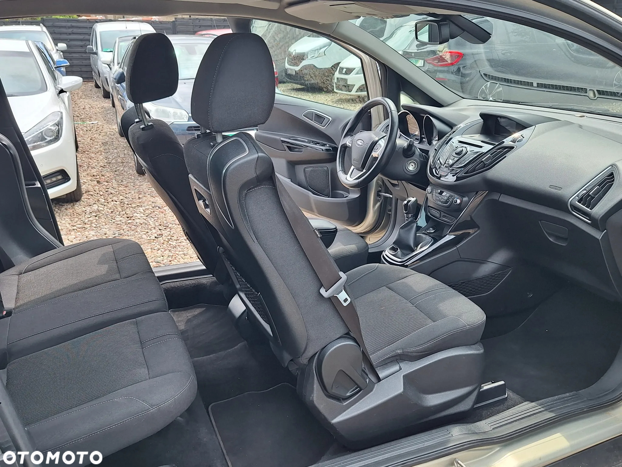 Ford B-MAX 1.5 TDCi Titanium - 11