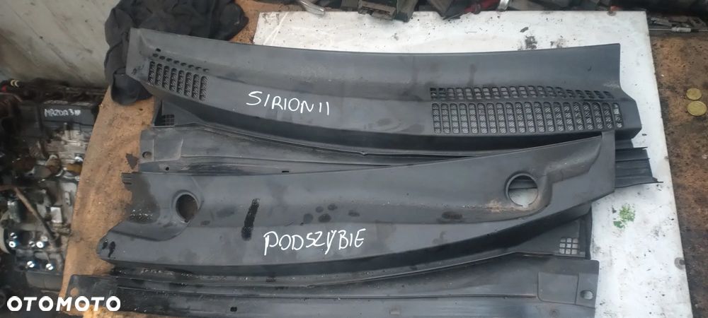 DAIHATSU SIRION II podszybie - 1