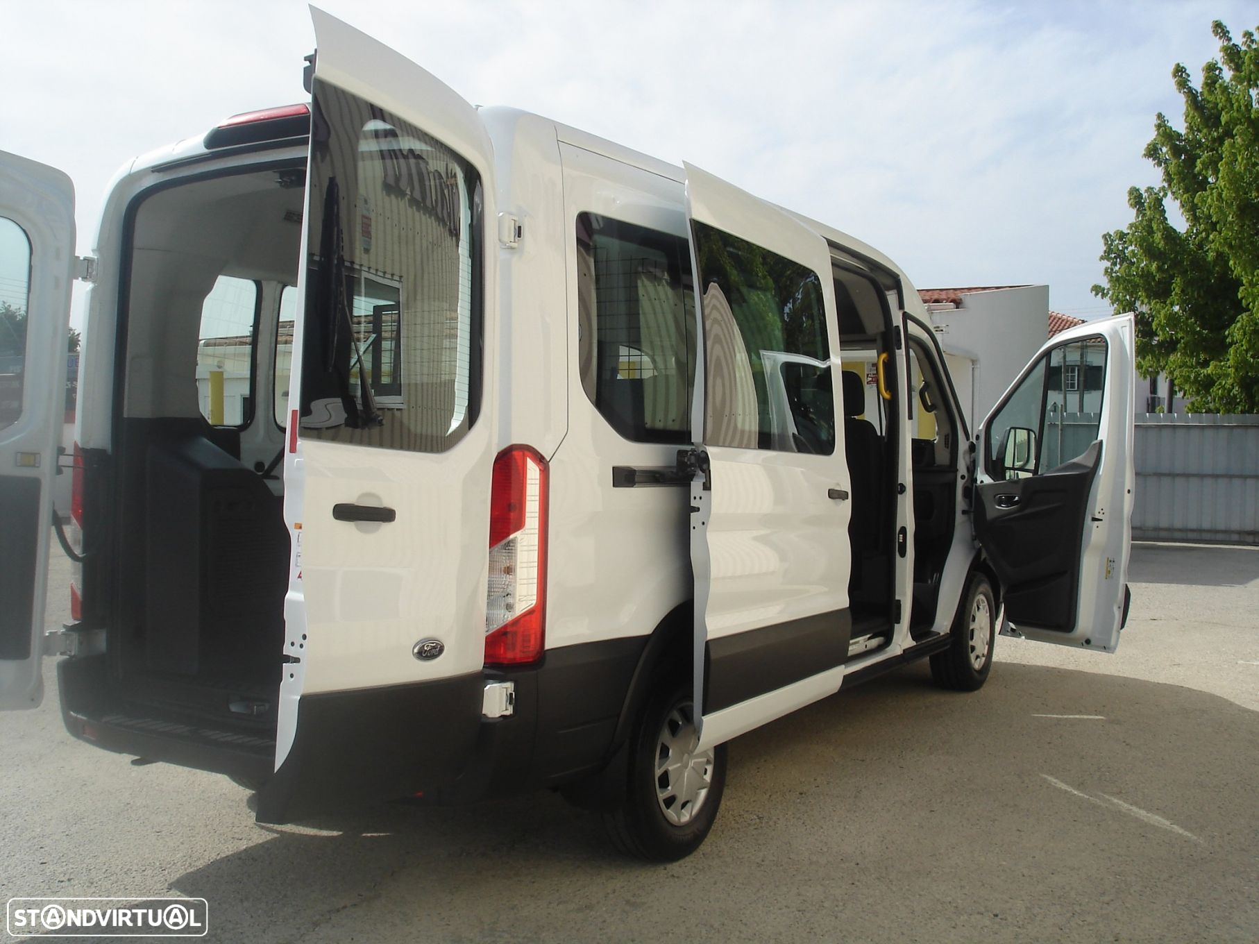 Ford Transit - 24