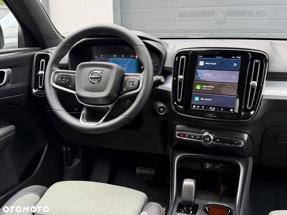 Volvo XC 40 B3 B DKG Plus Black Edition - 11