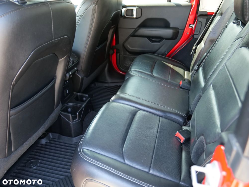 Jeep Wrangler Unlimited GME 2.0 Turbo Sahara - 8