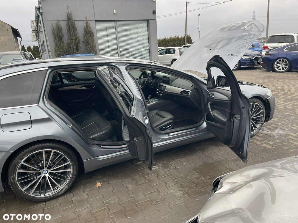 BMW Seria 5 540i xDrive GPF Luxury Line - 8
