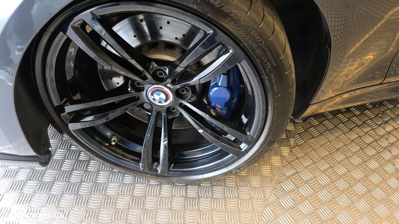 BMW M2 Auto - 39