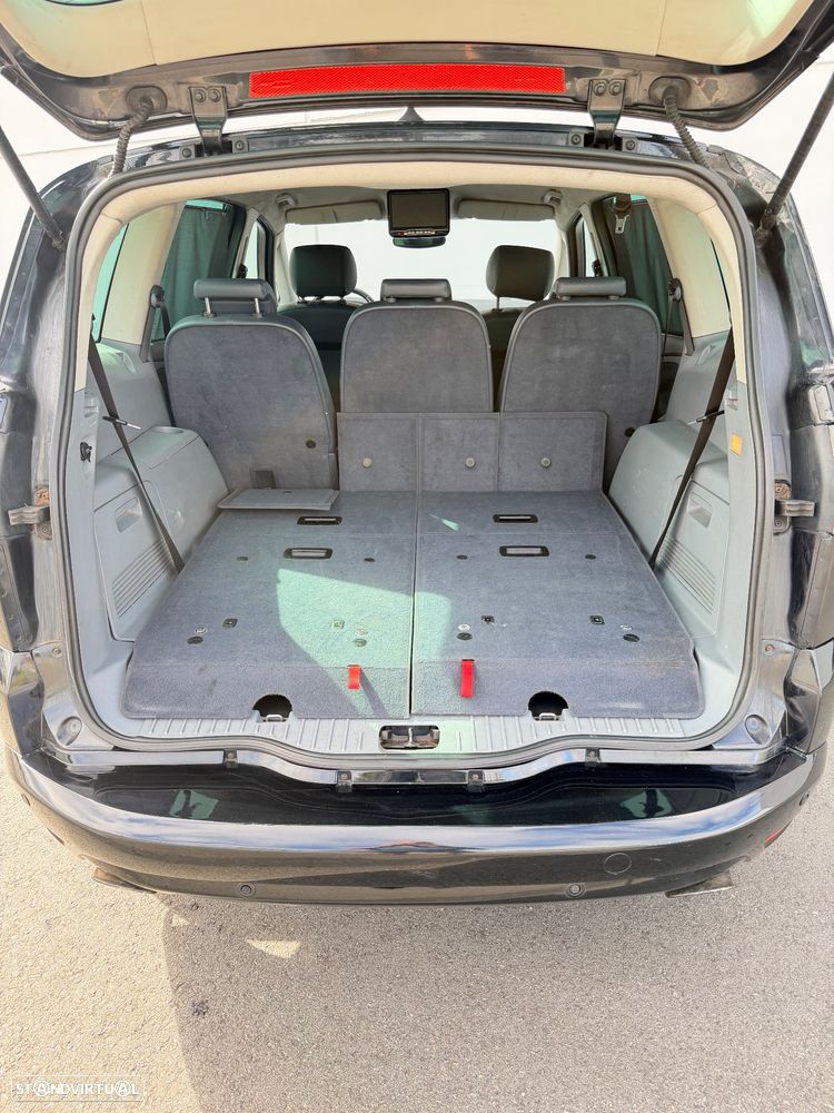 Ford S-Max 2.0 TDCi DPF Titanium - 13