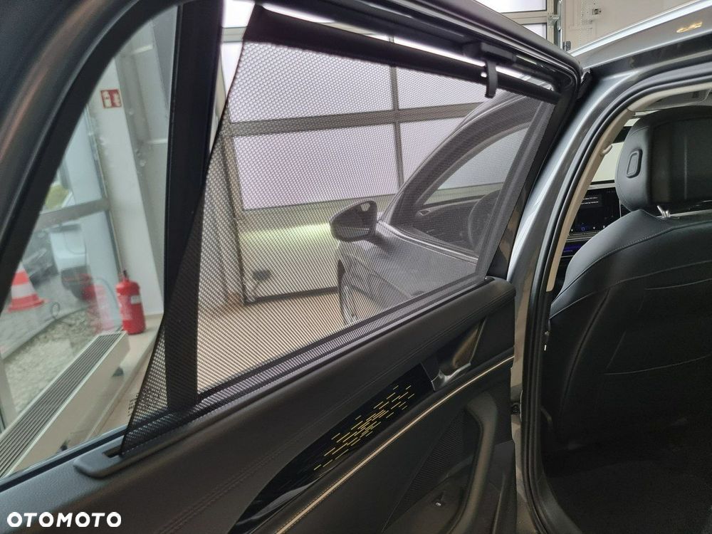 Volkswagen Passat - 25