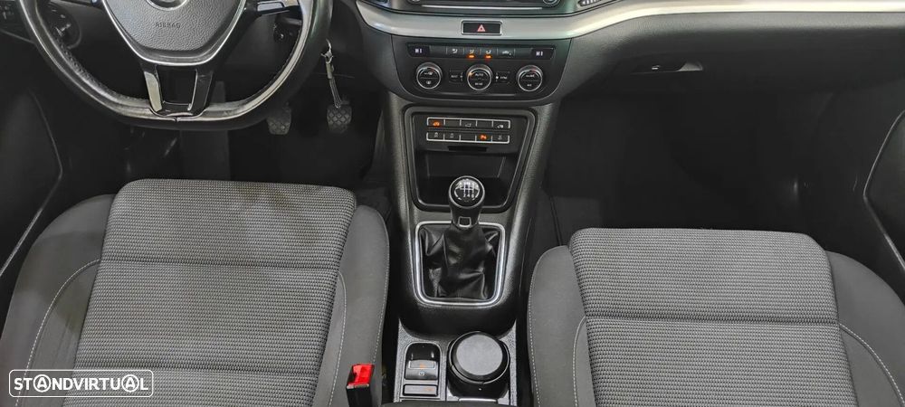 VW Sharan 2.0 TDI Trendline - 40