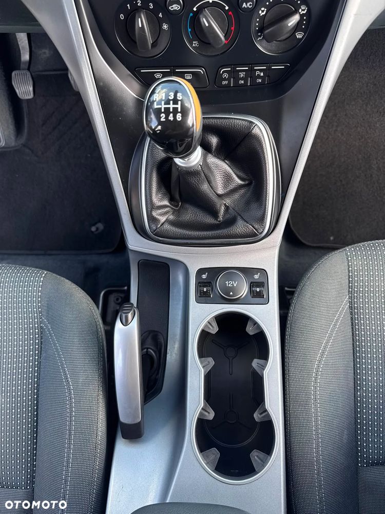 Ford Grand C-MAX - 11