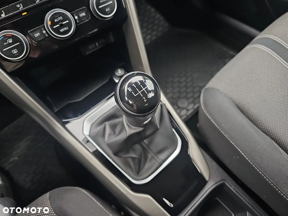 Volkswagen T-Roc 1.0 TSI Advance - 16