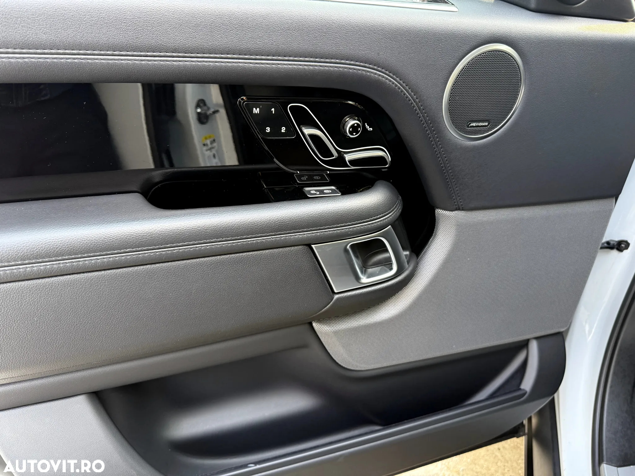 Land Rover Range Rover Vogue - 18