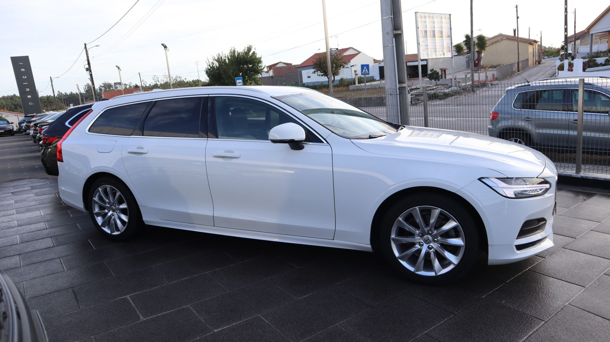 Volvo V90 2.0 D4 Momentum - 5