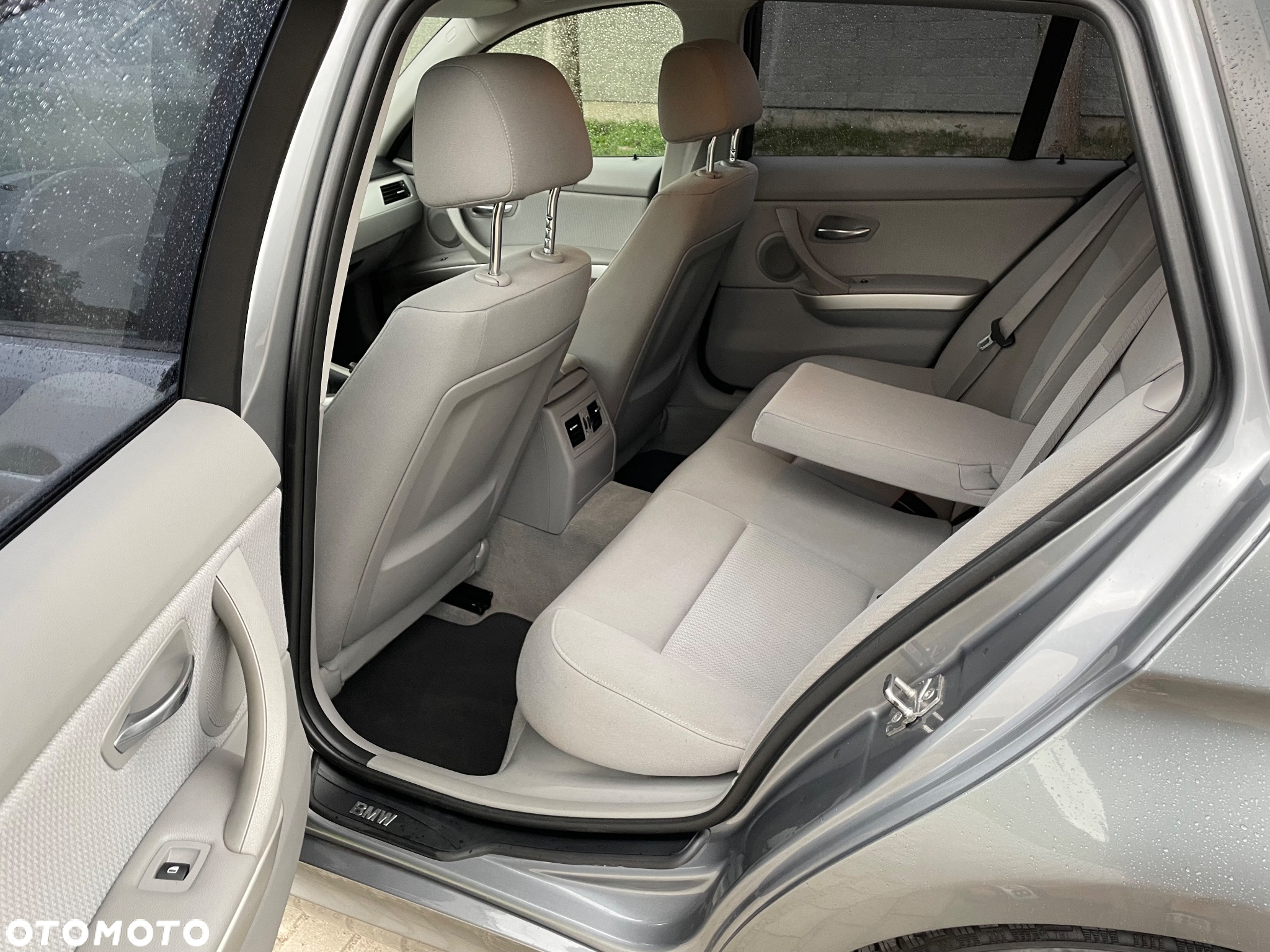 BMW Seria 3 318i Touring Edition Exclusive - 17