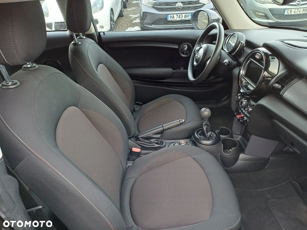 MINI Cooper John Works Trim - 11