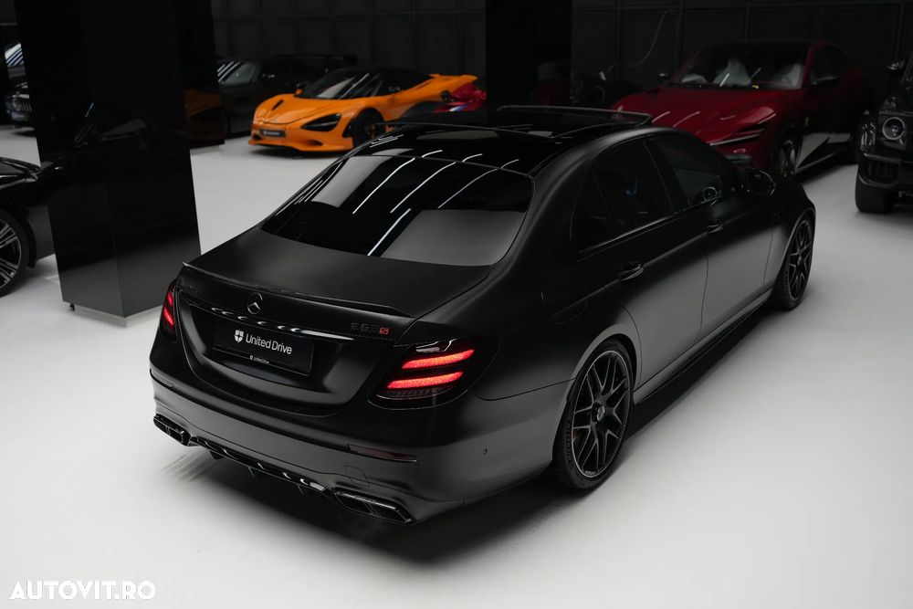 Mercedes-Benz E AMG 63 S 4Matic+ AMG Speedshift MCT-9G - 37