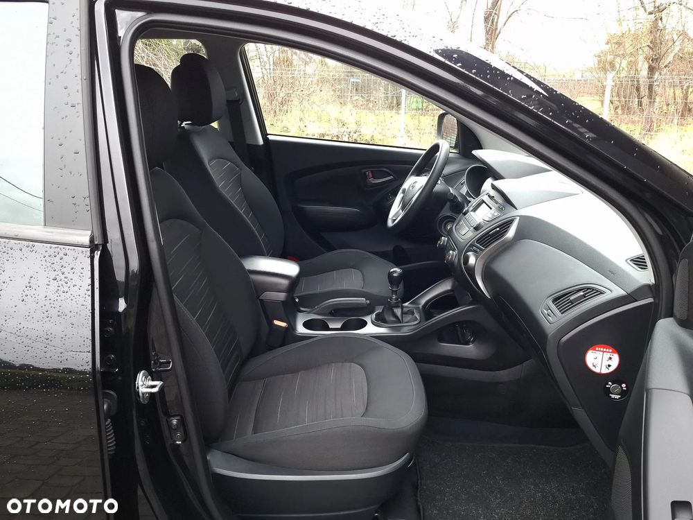 Hyundai ix35 blue 1.6 2WD Finale Gold - 11