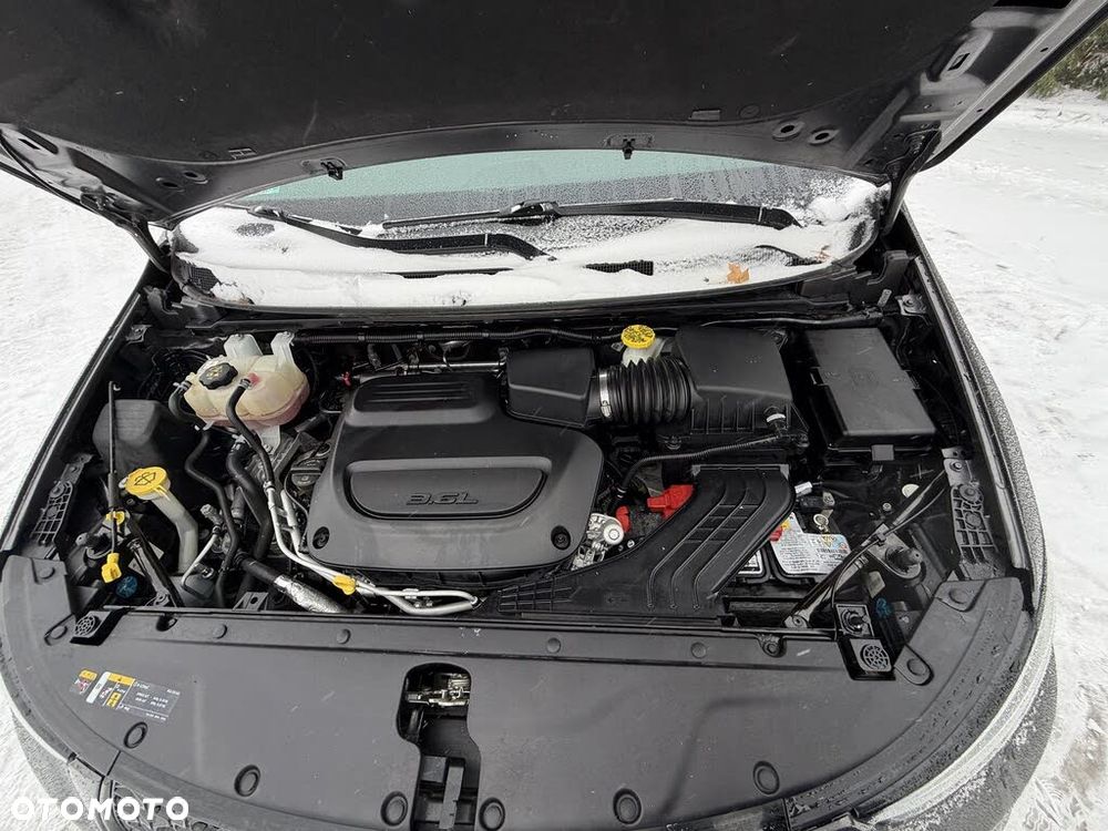 Chrysler Pacifica - 16