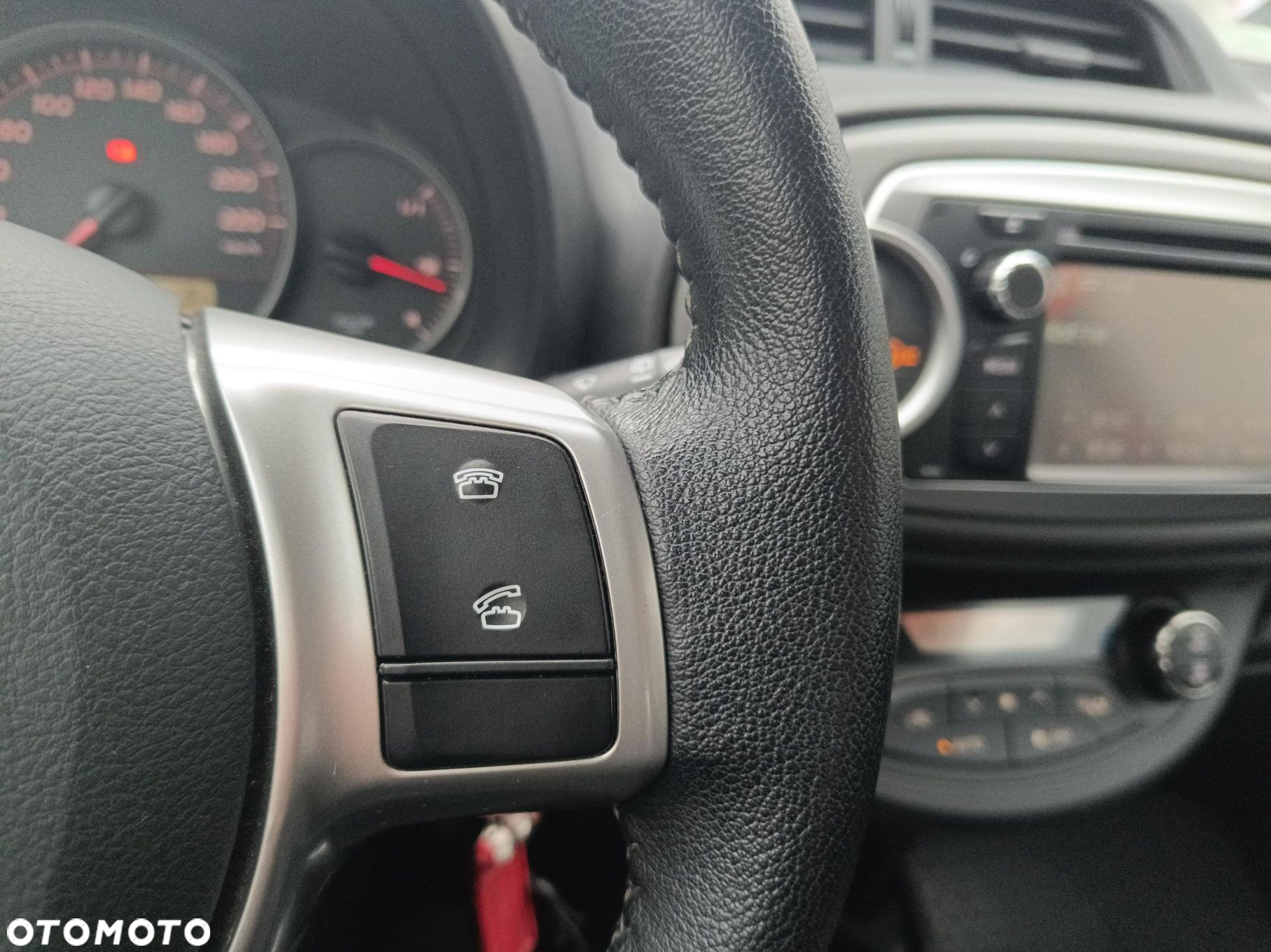 Toyota Yaris 1.33 Premium - 22