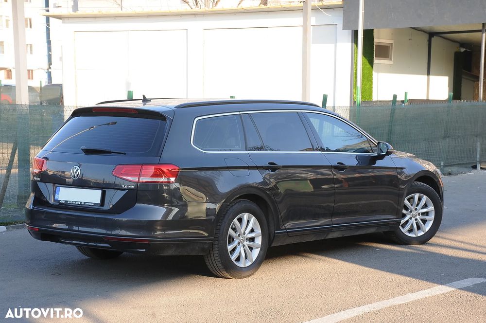 Volkswagen Passat 2.0 TDI DSG Comfortline - 20