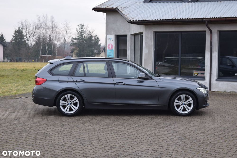 BMW Seria 3 320d xDrive Sport Line - 9
