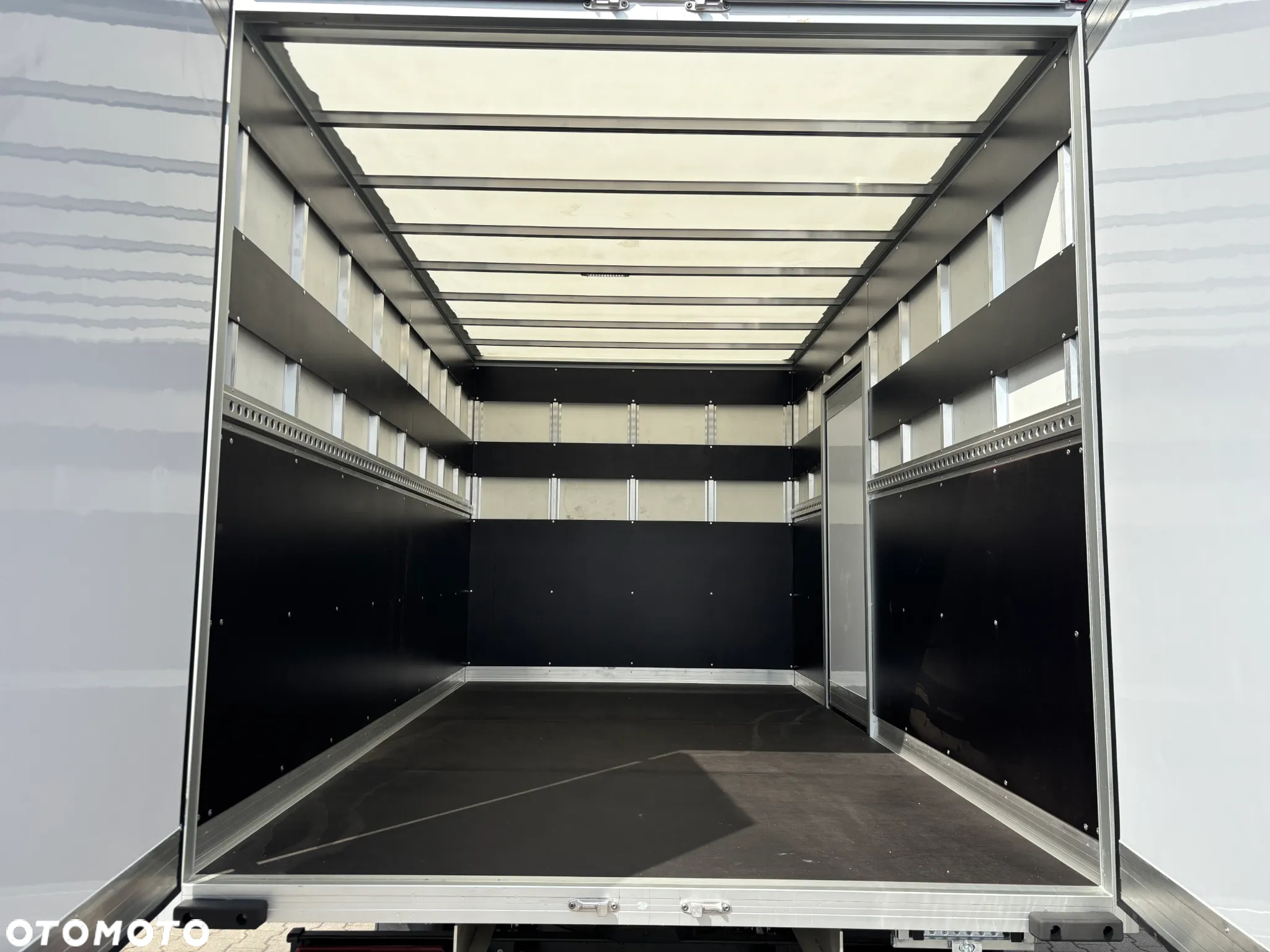 Ford Transit - 8