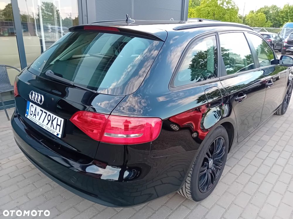 Audi A4 Avant 2.0 TDI DPF S line Sportpaket - 3
