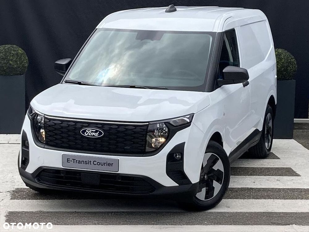 Ford Transit Courier - 3
