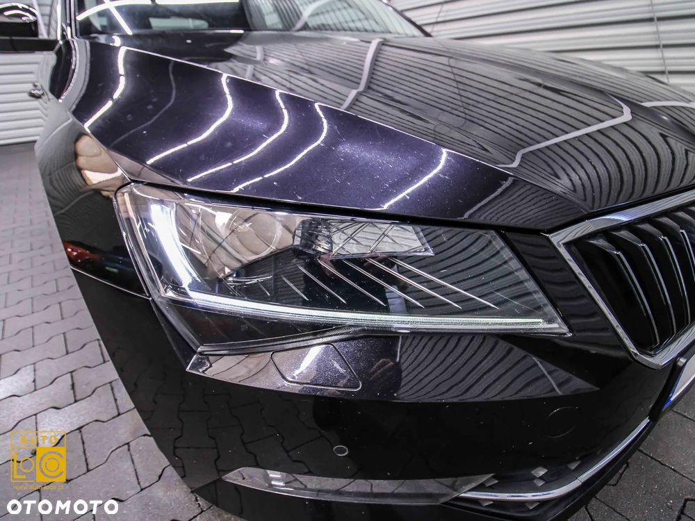 Skoda Superb 2.0 TDI Style DSG - 32