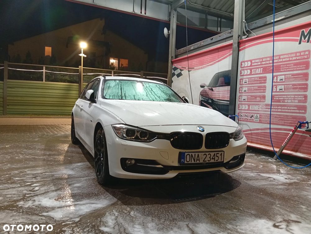 BMW Seria 3 320d Sport Line - 2