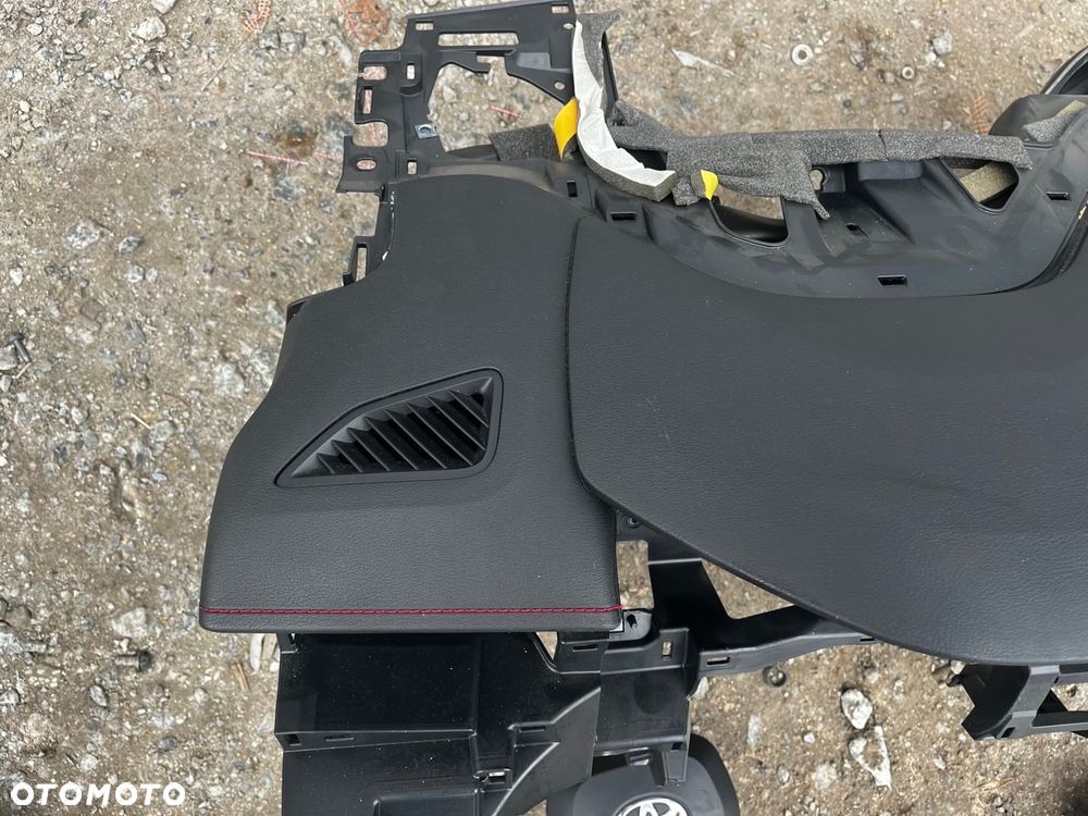 Konsola deska pasy airbag oryginał Toyota Corolla E21 - 4