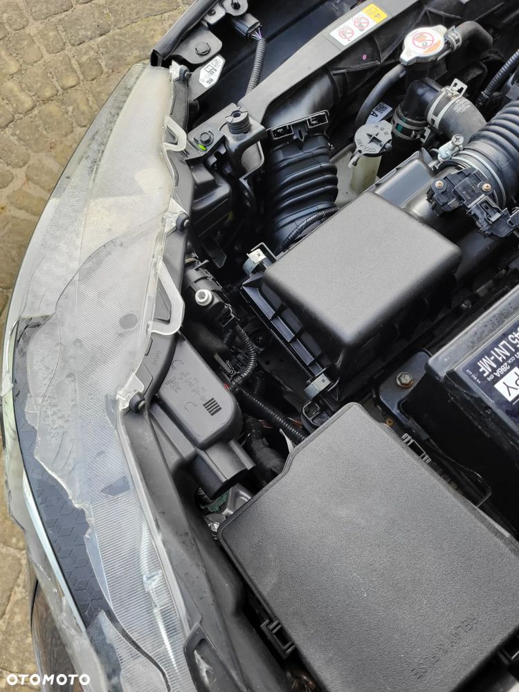 Toyota Yaris 1.5 VVT-i Comfort - 26