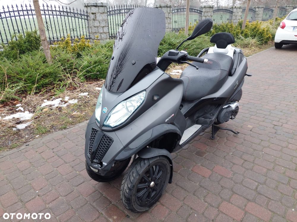 Piaggio MP-3 - 2