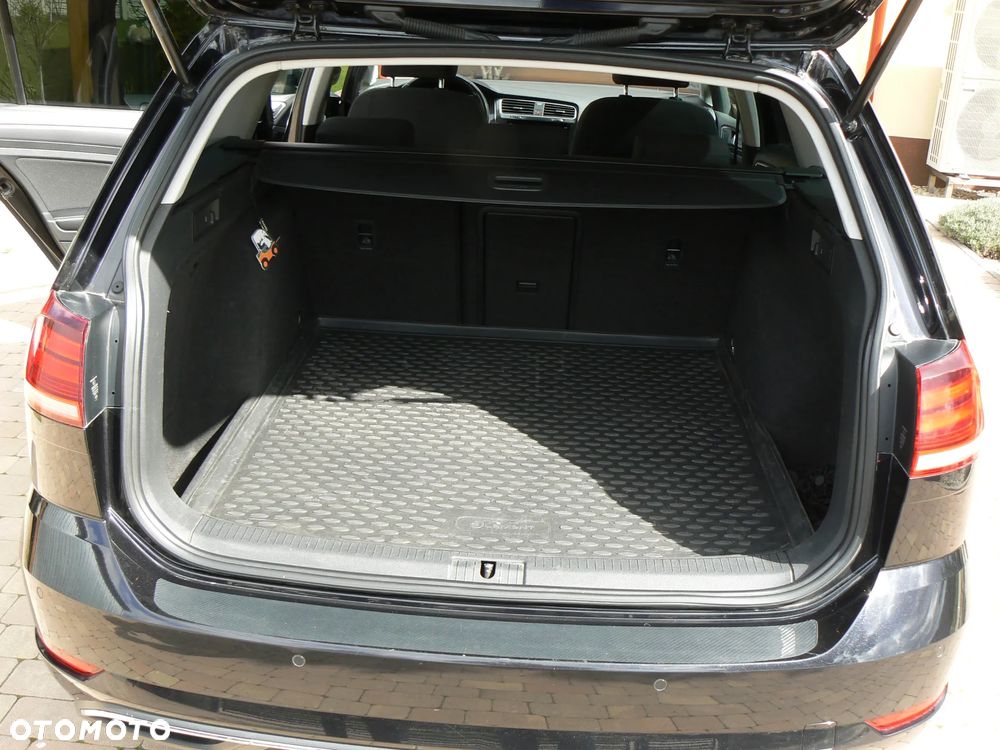 Volkswagen Golf 1.6 TDI BMT Comfortline - 11