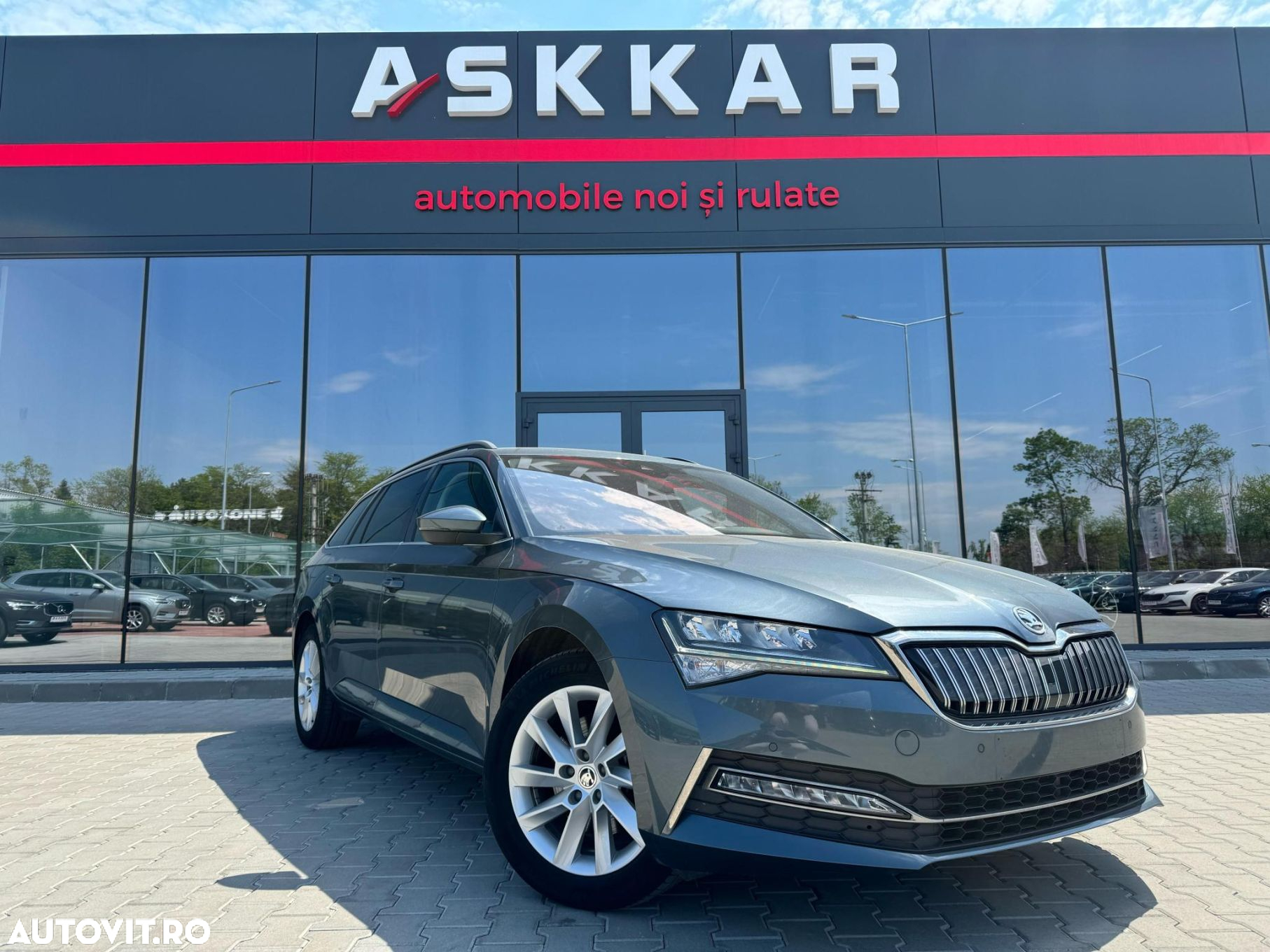 Skoda Superb Combi 1.4 TSI iV DSG Ambition - 3
